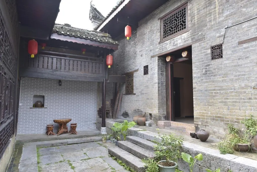 Яншо: Da Zhai Men Inn
