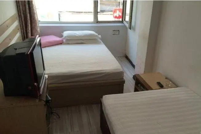 Шэньян: Shenyang Pingguo Inn