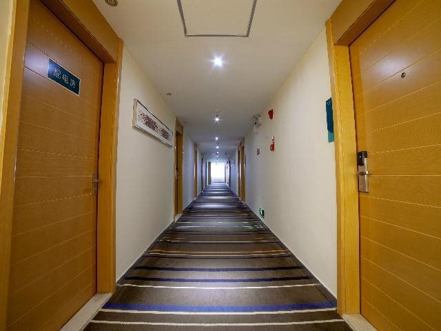 Юйлинь: City Comfort Inn Yulin Culture Plaza