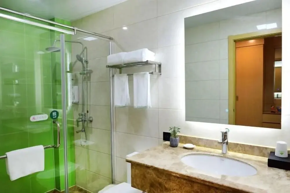 Нинбо: GreenTree Inn Ningbo Beilun District Meishan Beach Business Hotel