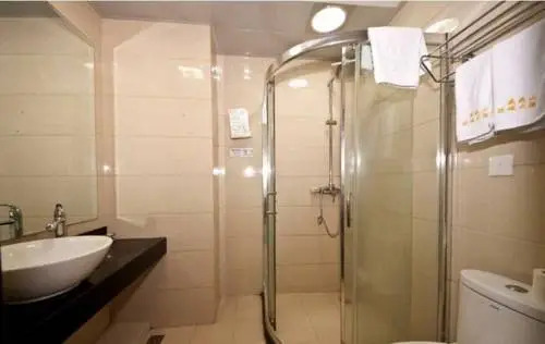 Наньпин: Yancheng Hotel