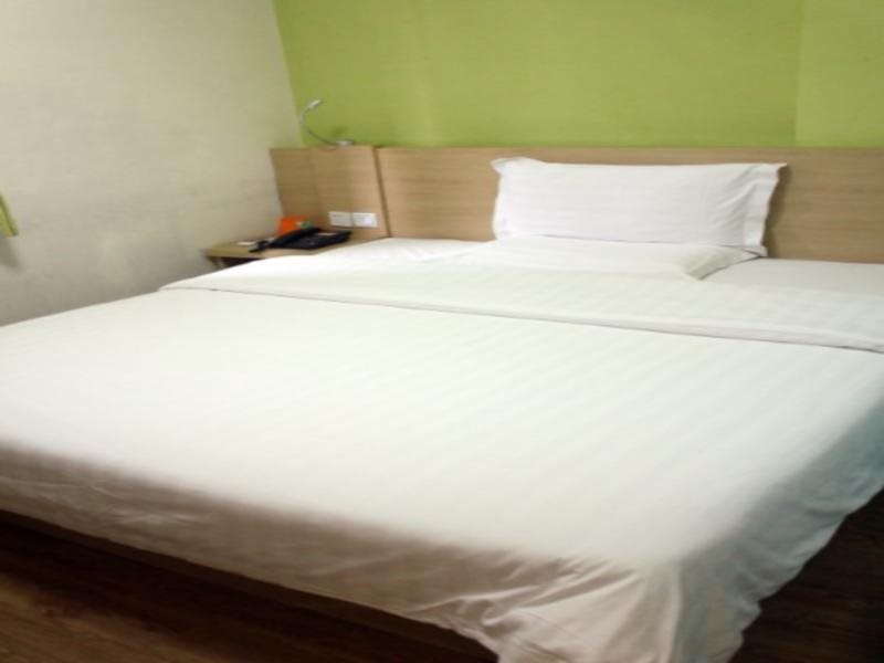 Хецзе: 7Days Inn Heze Juancheng Bus Station