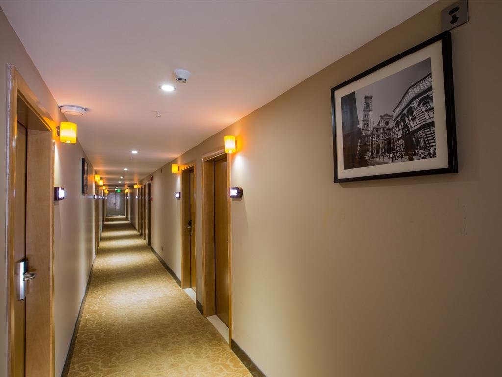 Тяньцзинь: IU Hotel Tianjin Jinghai Shengli Street Branch