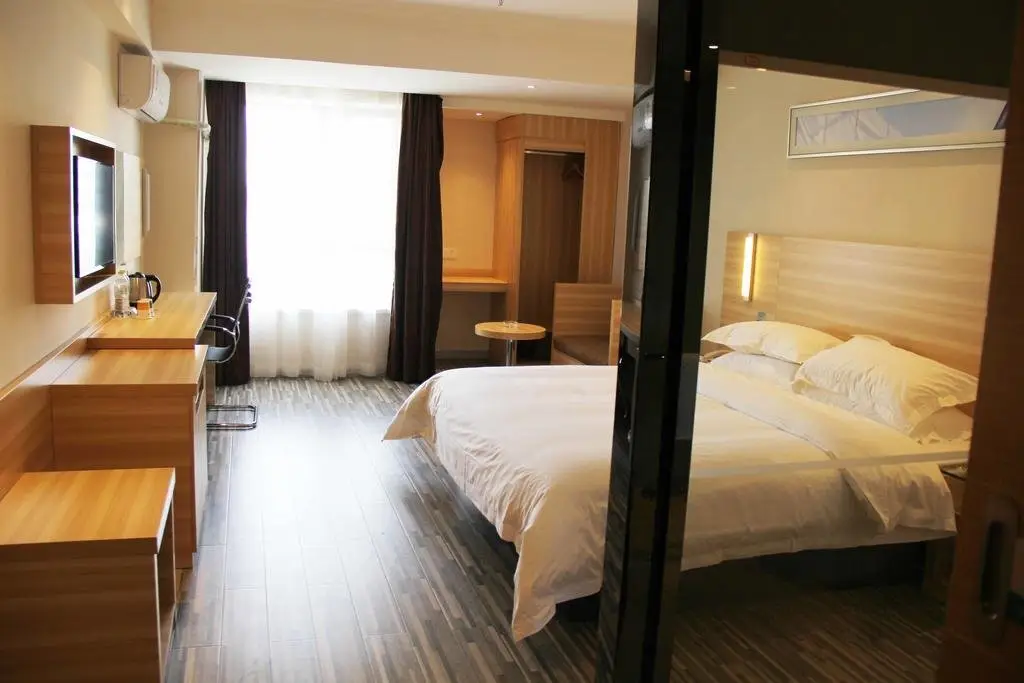 Чжуншань: City Convenience Hotel (Zhongshan Bus Terminal Longrui Clothing City Branch)