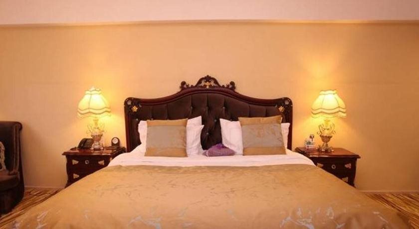 Чэнду: Chengdu Seaside Boya Hotel