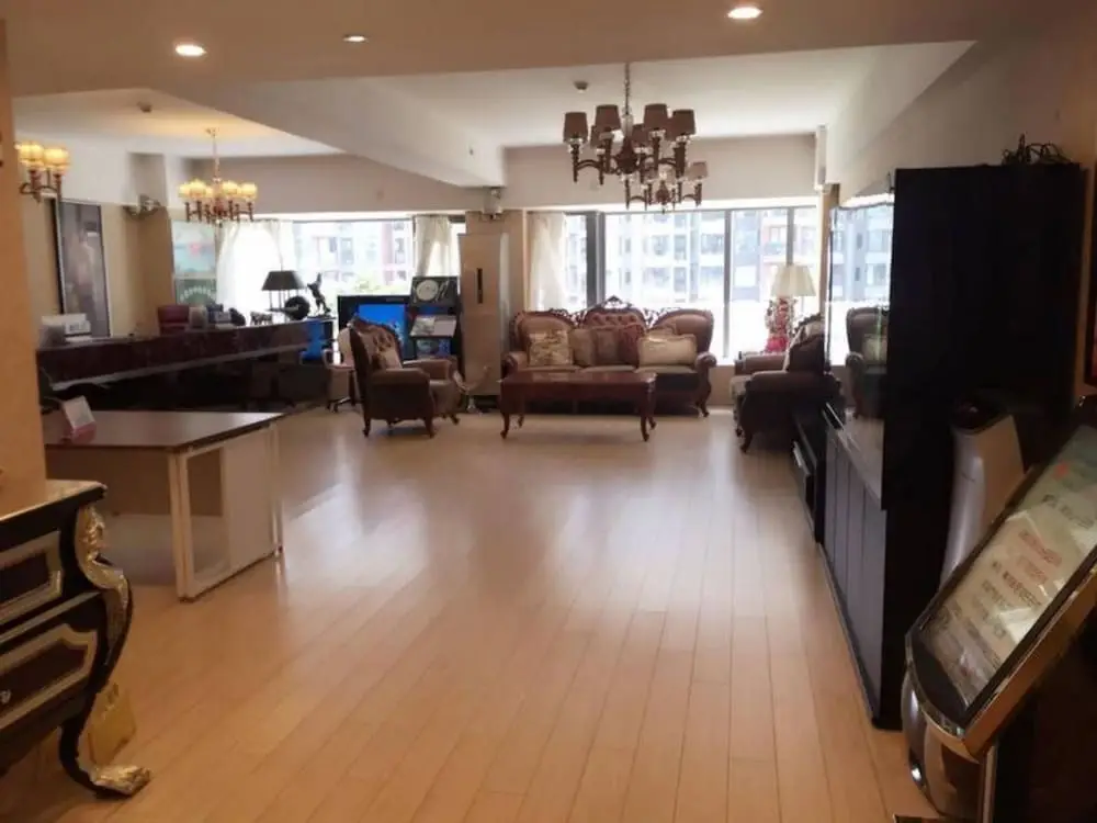 Чэнду: Chengdu Longhu Beach Hotel