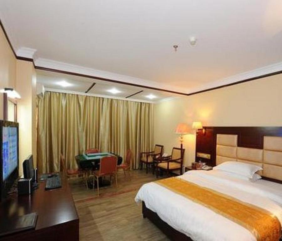 Юйлинь: Guangxi Yulin Shenghao Business Hotel