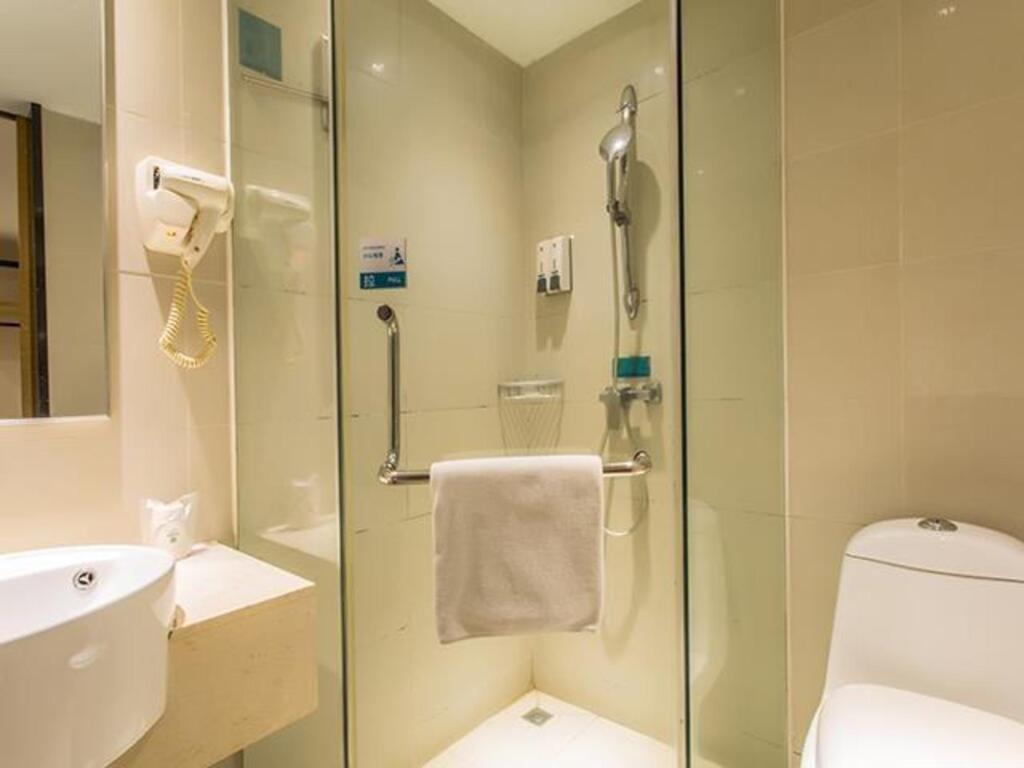 Линшань: City Comfort Inn Qinzhou Linshan Jiangnan Road Branch