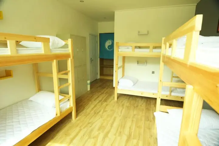 Ваньнин: Ri Yue Bay Surfers Stop Hostel