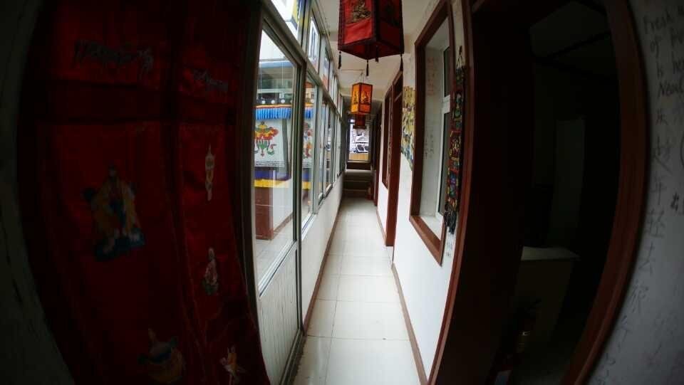 Xining Decuoji Youth Hostel — фото 1