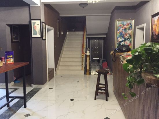 Цзясинь: Walk on Lotus Homestay