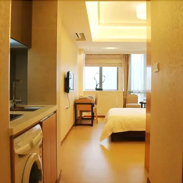 Дунгуань: Century Gemini Business Mansion