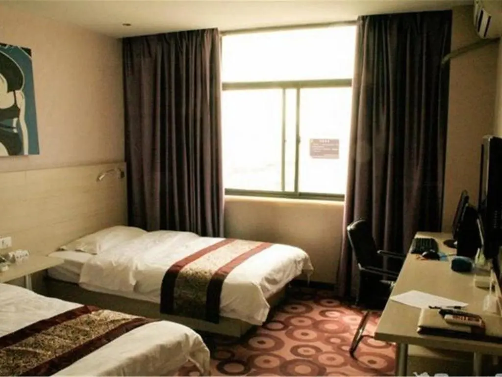 Иньчуань: Super 8 Hotel Yinchuan QiRong Qing He Bei Jie