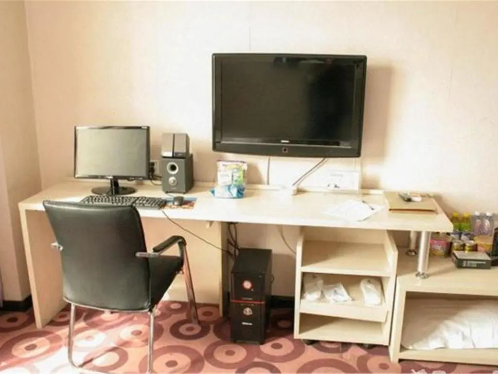 Иньчуань: Super 8 Hotel Yinchuan QiRong Qing He Bei Jie