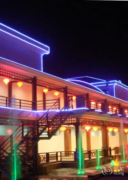 Чжунвэй: Shapotou Holiday Hotel