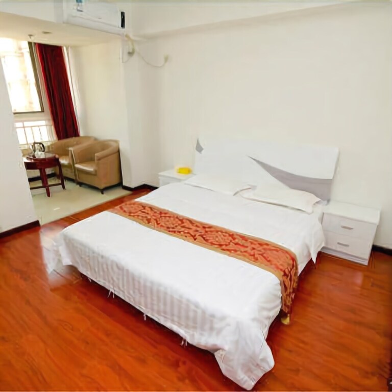 Сиань: Xi'an Bell Tower Four Seasons Apartment