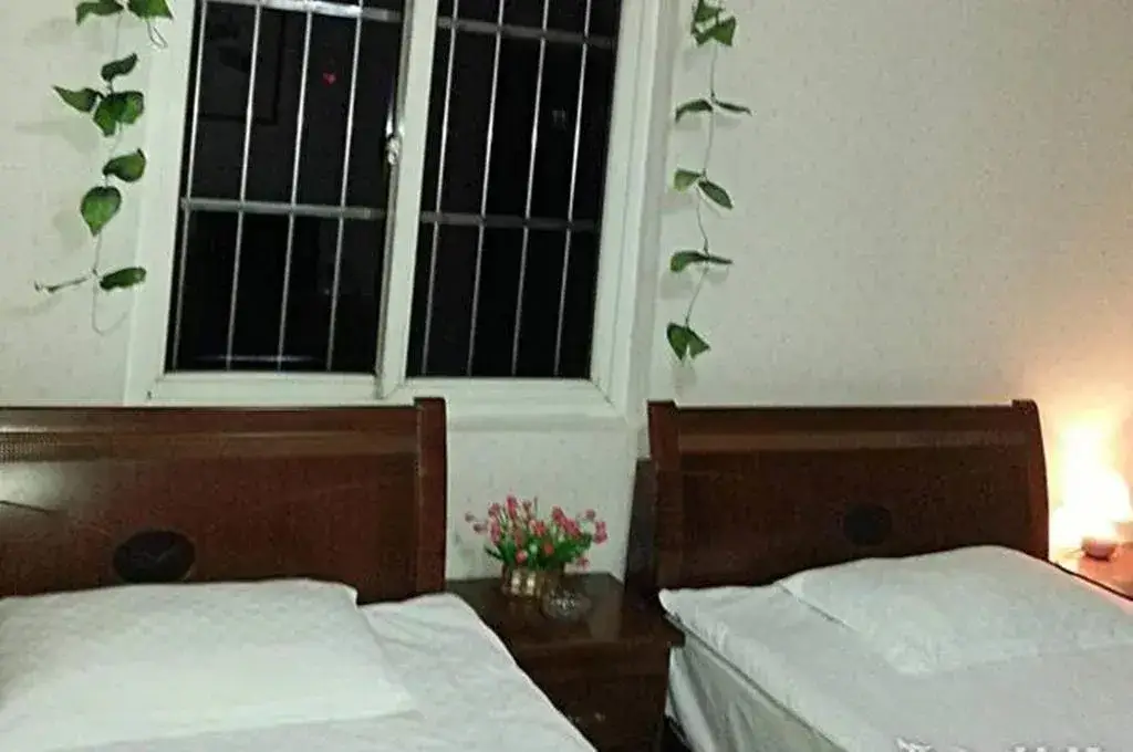 Цзясинь: Shuijie Xiaoyuan Inn