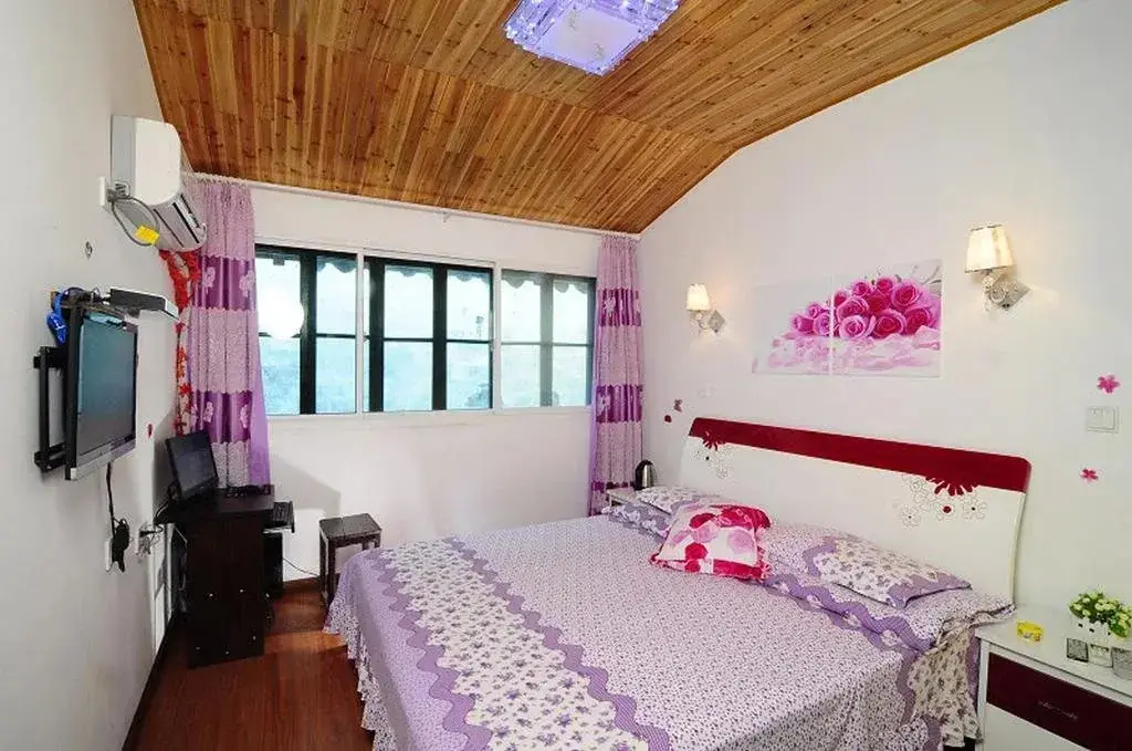 Цзясинь: Yilian Youmeng Inn