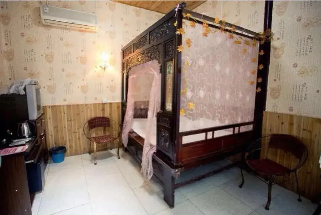 Цзясинь: Yilian Youmeng Inn
