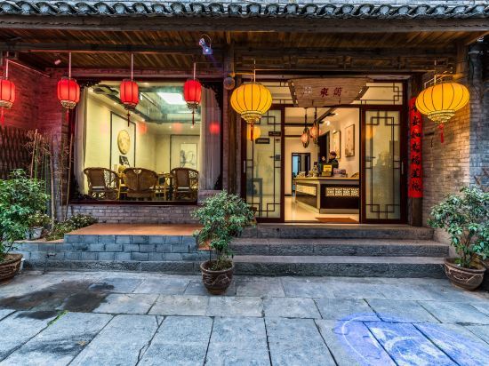 Fenghuang Dongliyuan Inn — фото 1