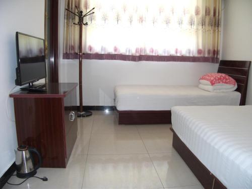 Пекин: Longqingxia Jixiangyu Guesthouse