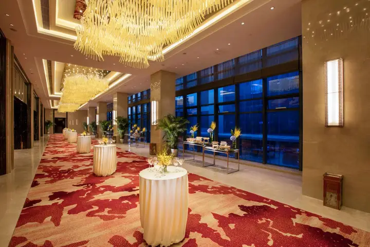Ухань: Hilton Wuhan Riverside