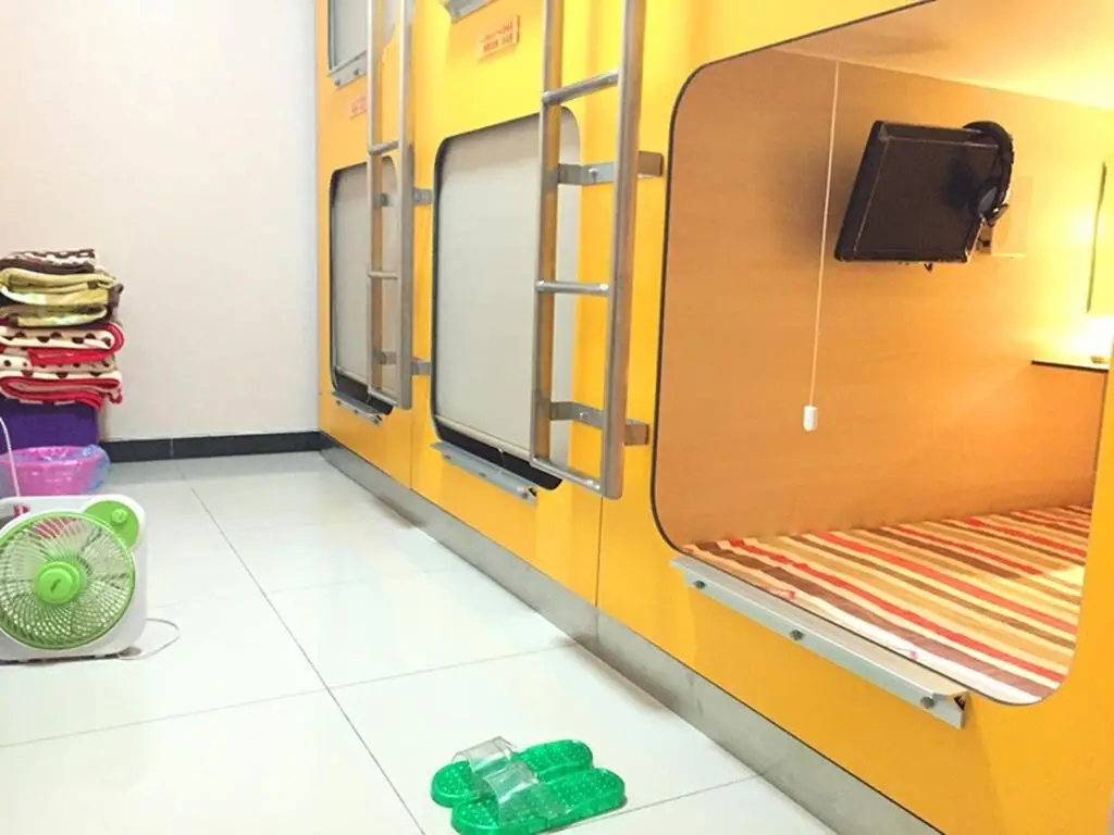 Чунцин: Suixingerxing Capsule Youth Hostel