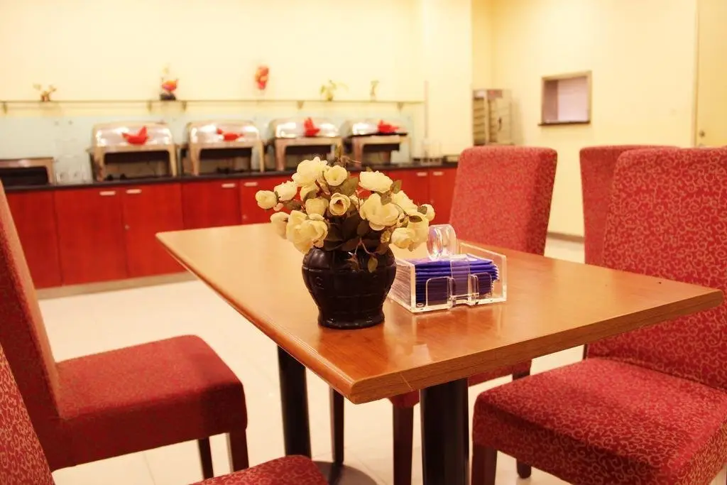 Тайчжоу: Hanting Jiudian Jingjiang Renmin Lu