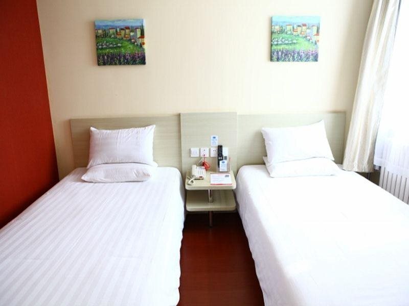Далянь: Hanting Express Dalian Development Zone Jinma Road