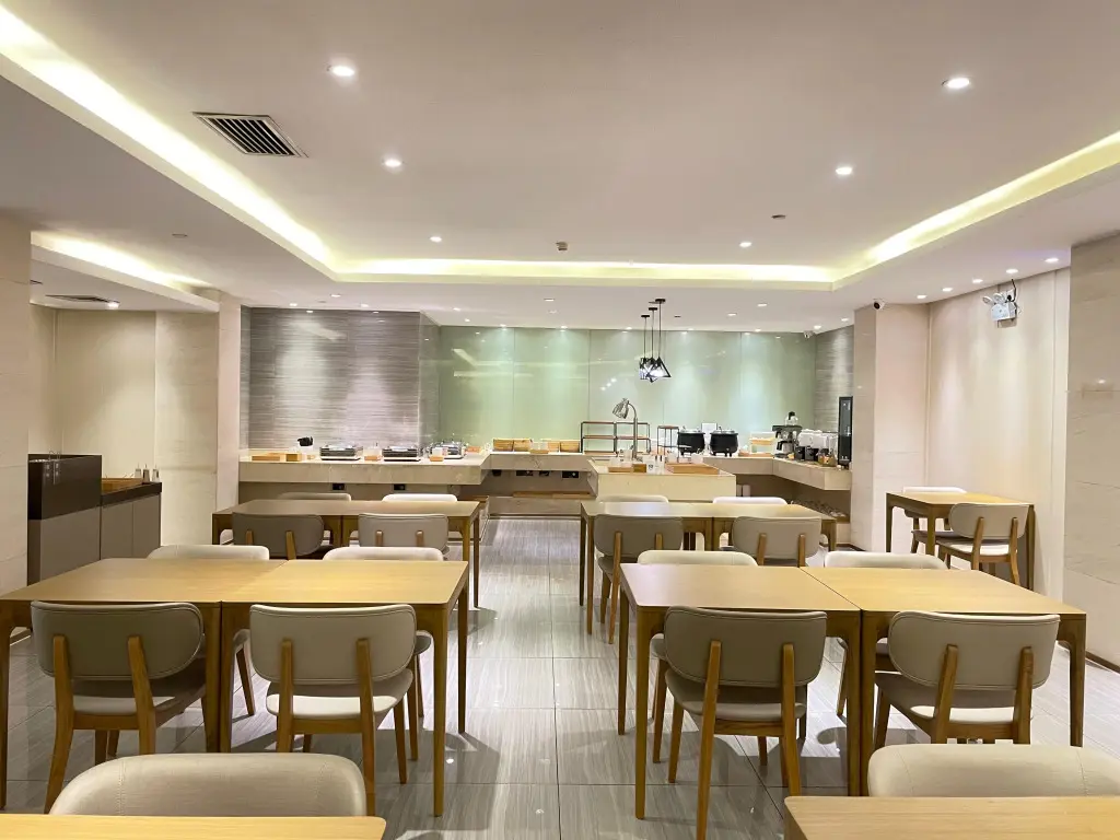 Тяньцзинь: JI Hotel Tianjin Meijiang Convention and Exibition Center