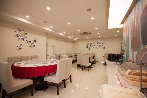 Далянь: Hanting Express Dalian Zhoushuizi Airport Yingke Road