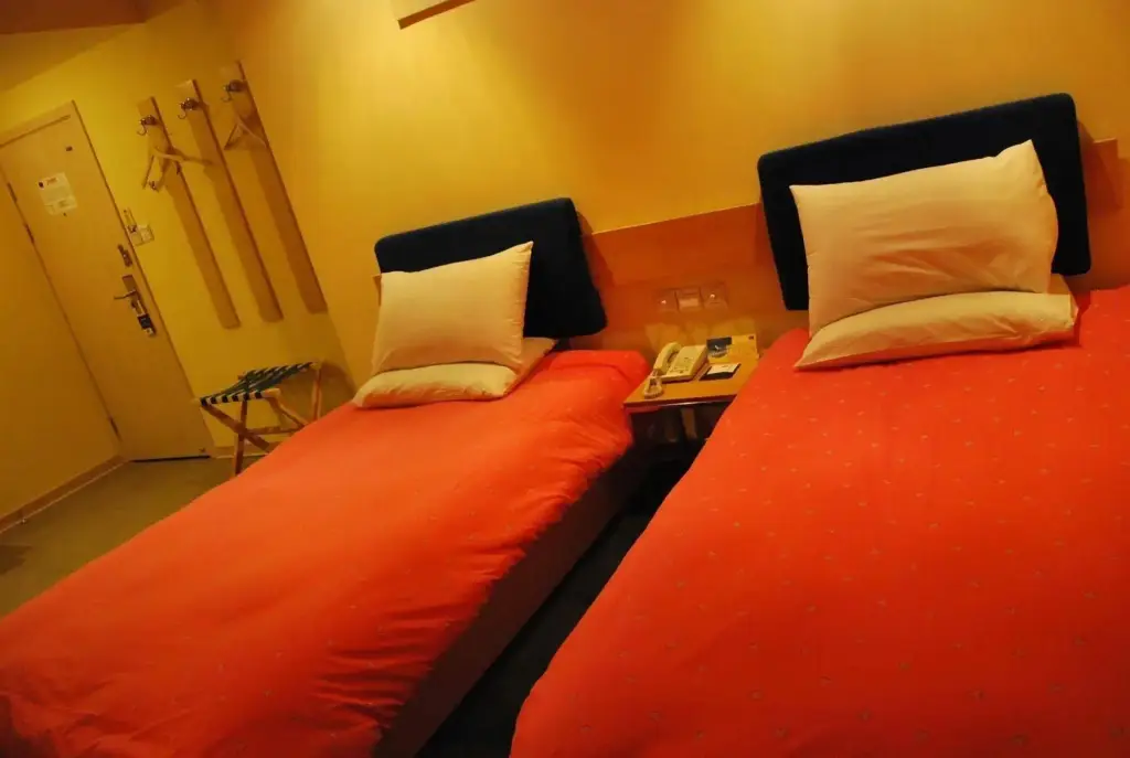 Шанхай: Home Inns Shanghai Hongqiao World Trade Xianxia Road
