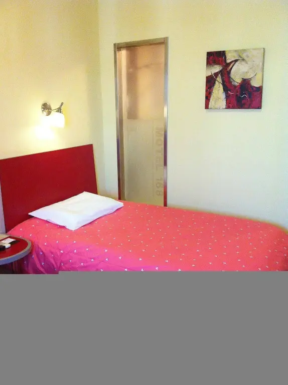Шанхай: Home Inns Shanghai Hongqiao World Trade Xianxia Road