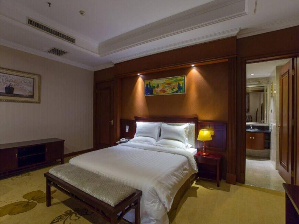 Шанхай: Starway Hotel Shanghai Automobile City Changji Road