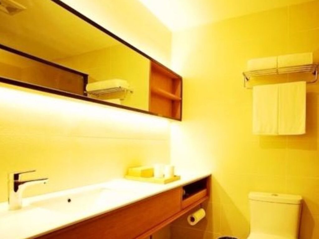 Цзясинь: Ji Hotel (Haining Haichang South Road Leather City