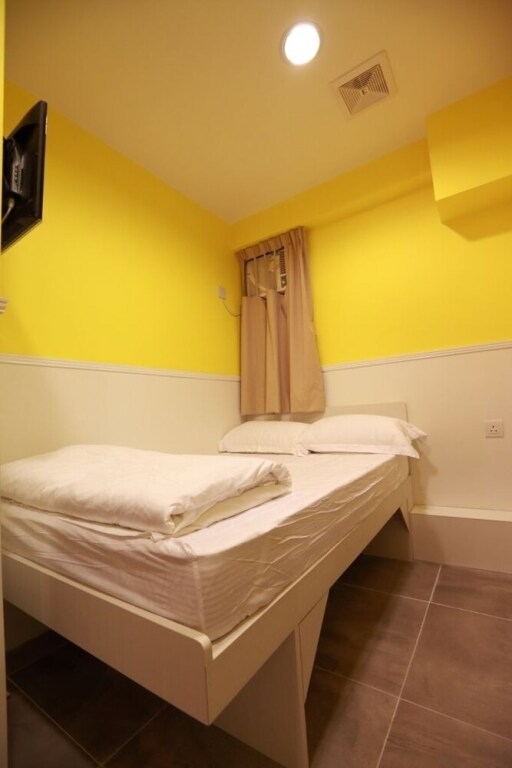 Гонконг: ColorZ Hostel