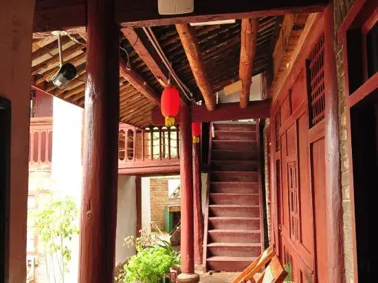 Дали: Dali Nuodeng Lvwo International Youth Hostel