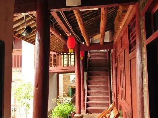Дали: Dali Nuodeng Lvwo International Youth Hostel