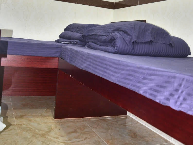 Коулун: Shan Lam - Shine Hostel