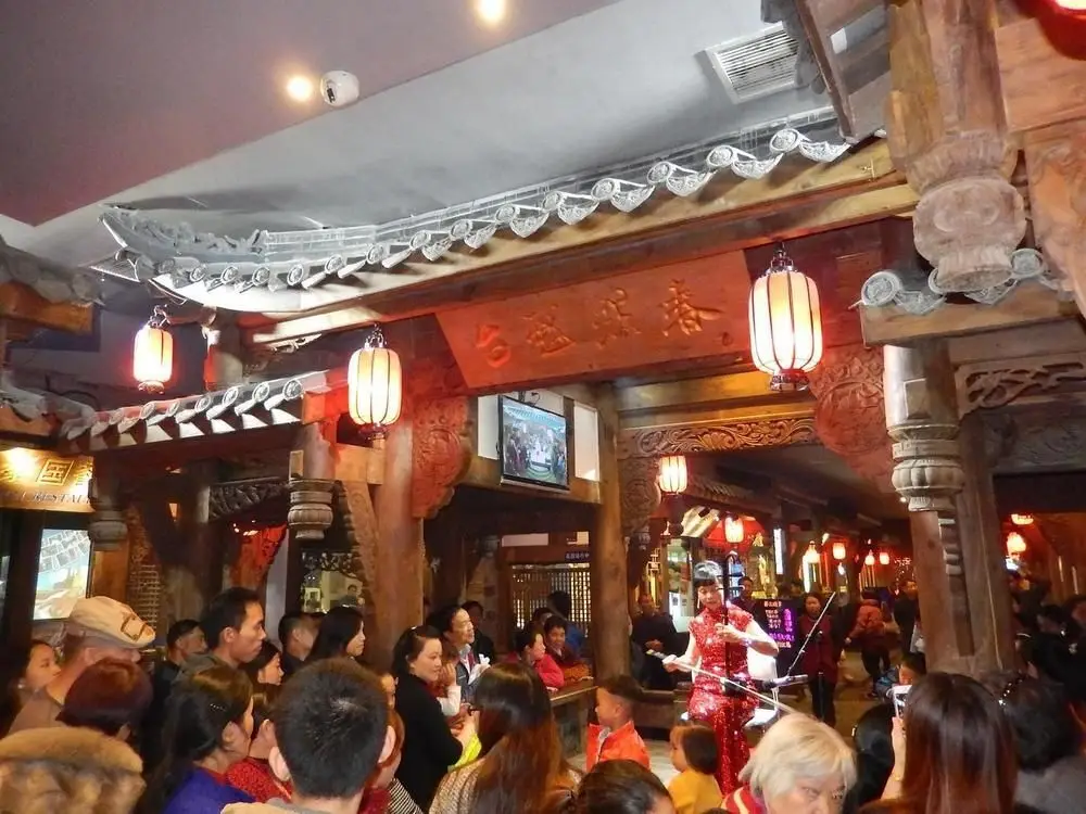 Чэнду: Chunxi Fang Old Chengdu Inn