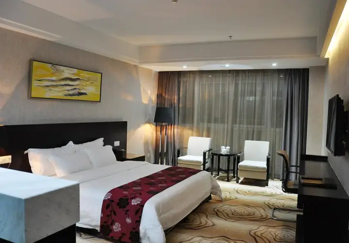 Шэньчжэнь: Campanile Hotel (Shenzhen Longcheng Plaza Metro Station)