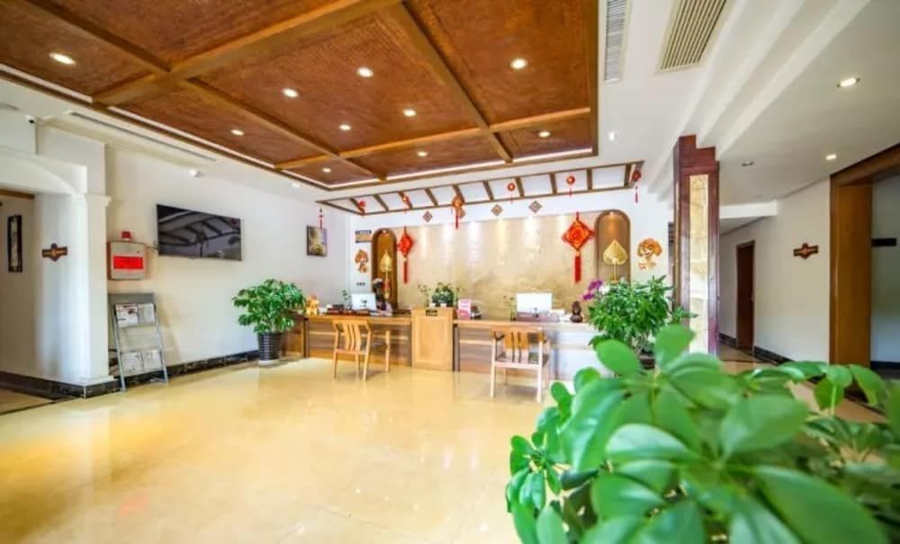 Чжанцзяцзе: Home in the Distance Hotel