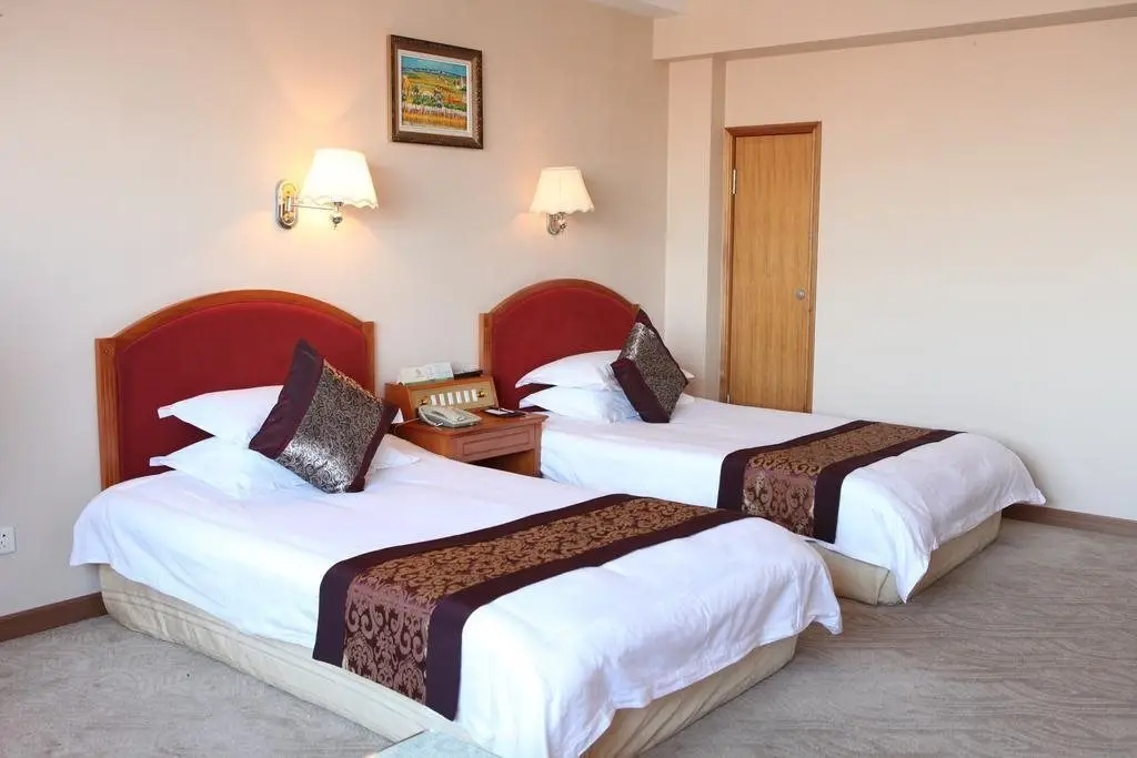 Хецзе: Tianhong Hotel