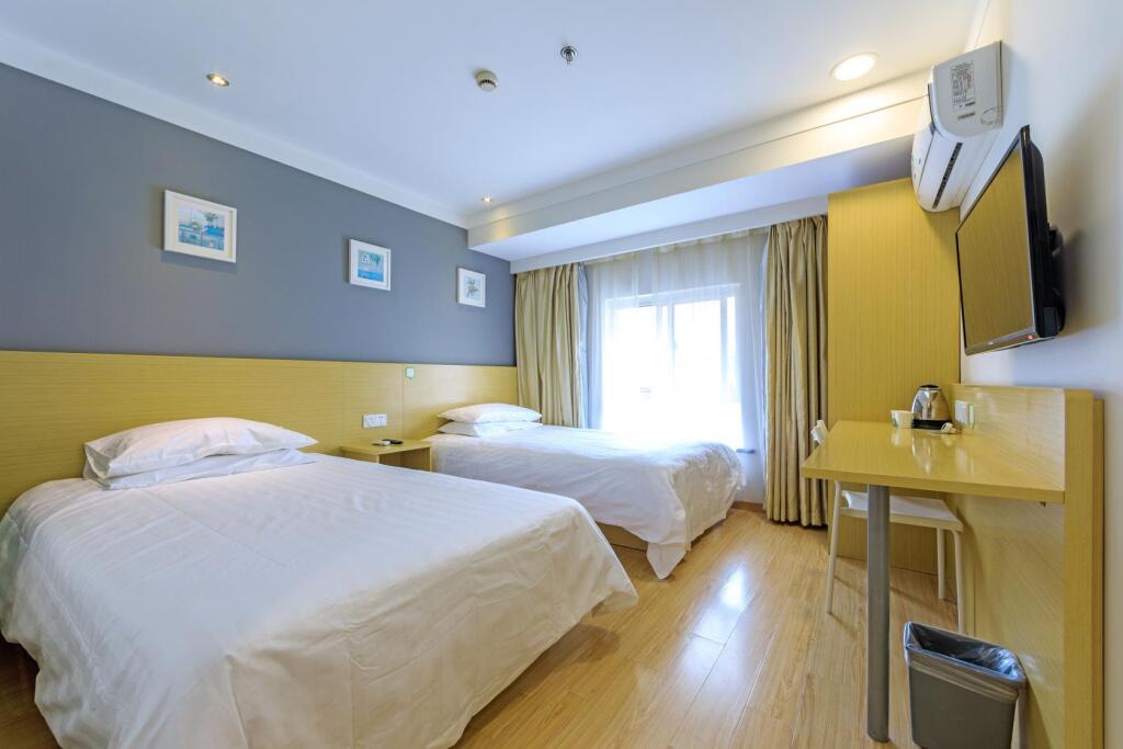 Шанхай: Hi Inn Shanghai Zhoupu Xiao Shanghai