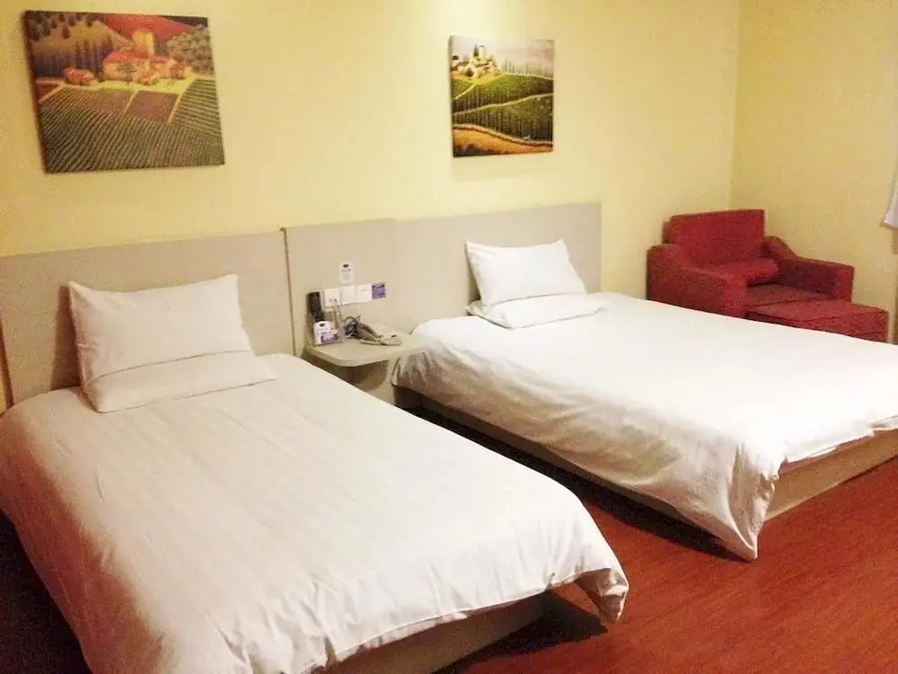 Цицикар: Hanting Express Qiqihar Longhua Road