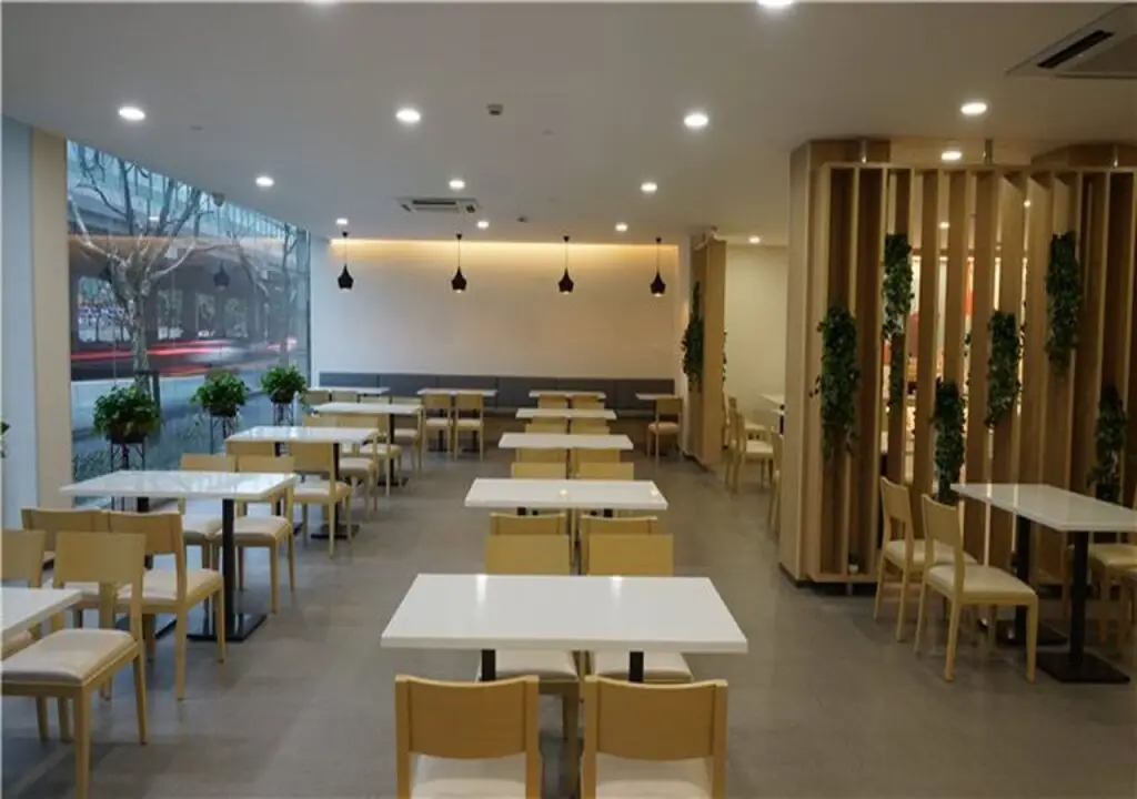 Шанхай: Hanting Hotel Shanghai Zhenping Road Railway Station