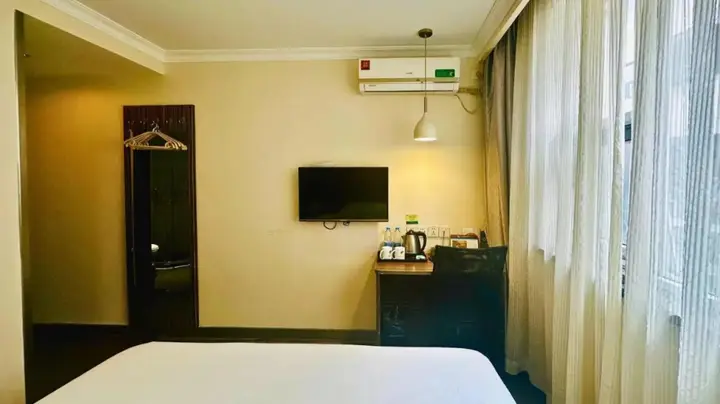 Шанхай: Hi Inn Shanghai North Xizang Road