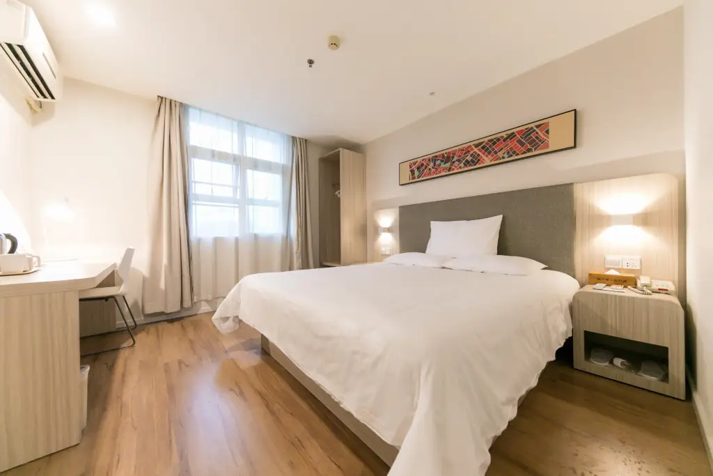 Гуанчжоу: Hanting Hotel Guangzhou Yantang Metro Station