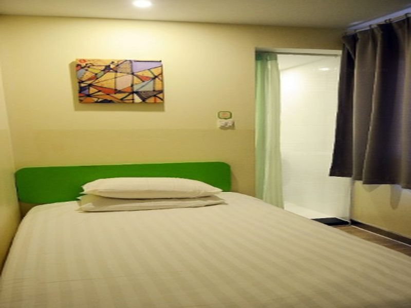 Нинбо: Hi Inn Ningbo Tianyi Square Branch