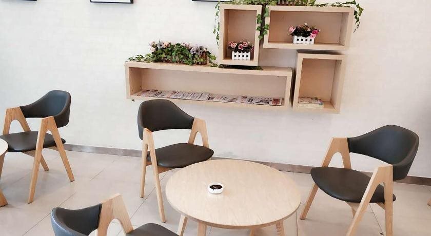 Нанкин: Hanting Express Nanjing Xin Jie Kou Wangfu Street Branch